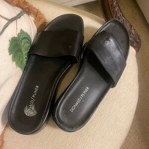 Donald J. Pliner Women's Elegant Black Sandals